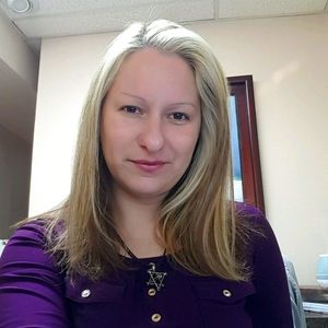 Meet your Posher, Steph